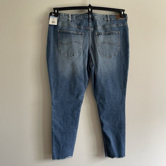 Lee Wmn 22M Pacific Blue MedWash High Rise Regular Fit Buton Fly Skinny Jean NWT - Picture 8 of 14